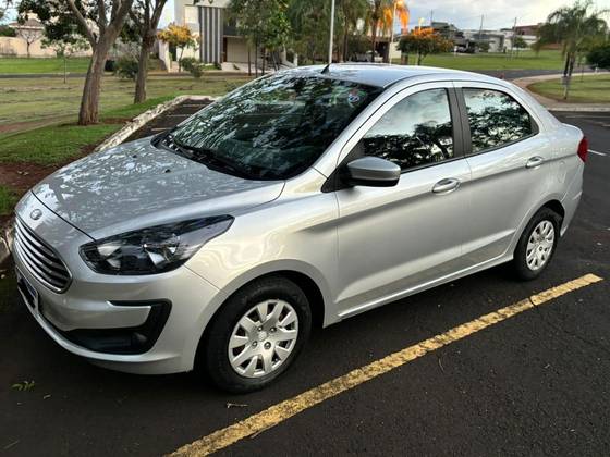 FORD KA 1.5 TI-VCT FLEX SE PLUS MANUAL FORD KA 1.5 TI-VCT FLEX SE PLUS MANUAL